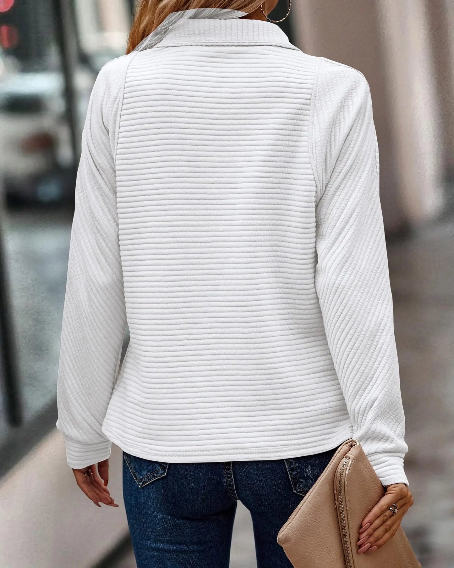 Maya - V-Neck Sweater